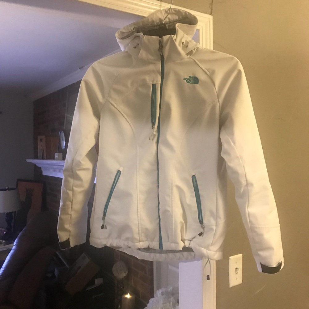 The North face women’s apex white